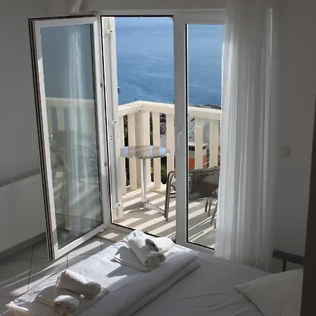 Pile 3 * Omiš